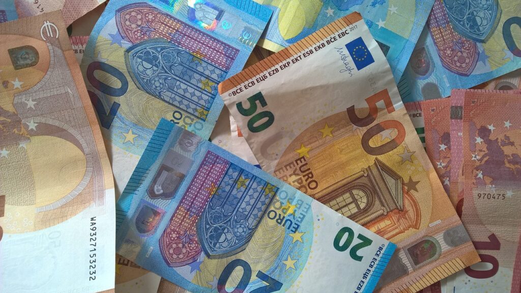 Dotacje unijne, pożyczki unijne, Fundusze Europejskie, Innvesto